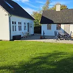 Taet Pa Skov Og - Lige Ved Hesnaes Horbelev